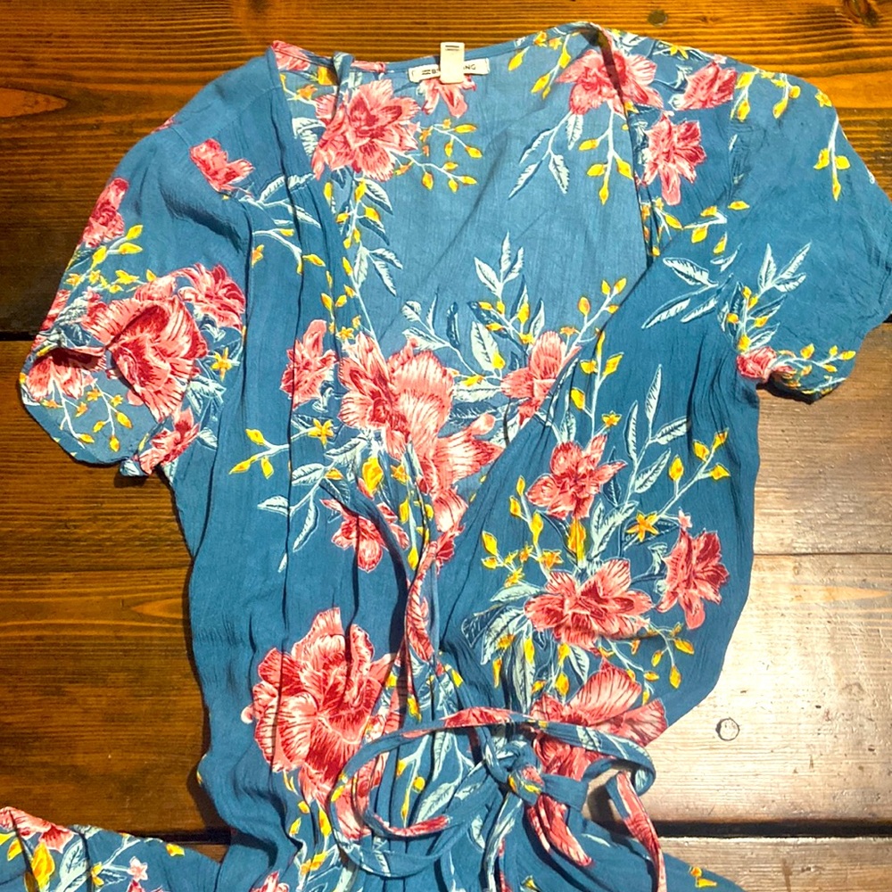 Billabong wrap dress